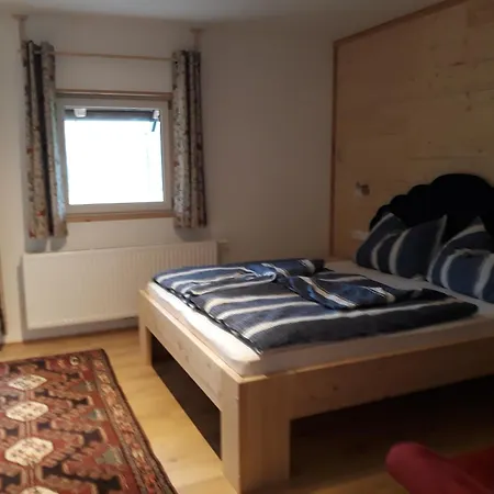 Sissy Apartment *